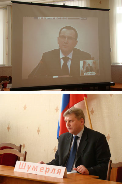 16:15 Глава администрации города Шумерли в режиме on-line доложил о подготовке к Дню Победы